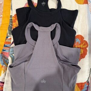 ALO Yoga Women's Black and Gray Ribbed Tank Tops